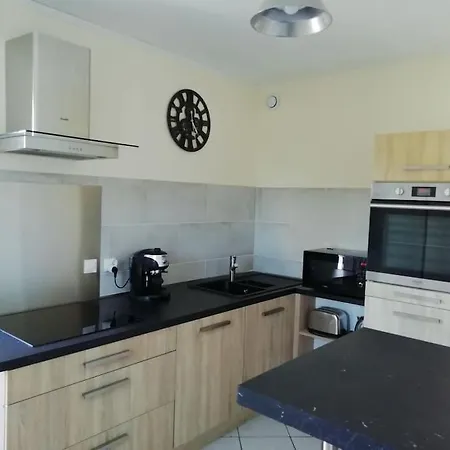 Spacieux T2 53 M2 Aix-parc 4* Apartment *