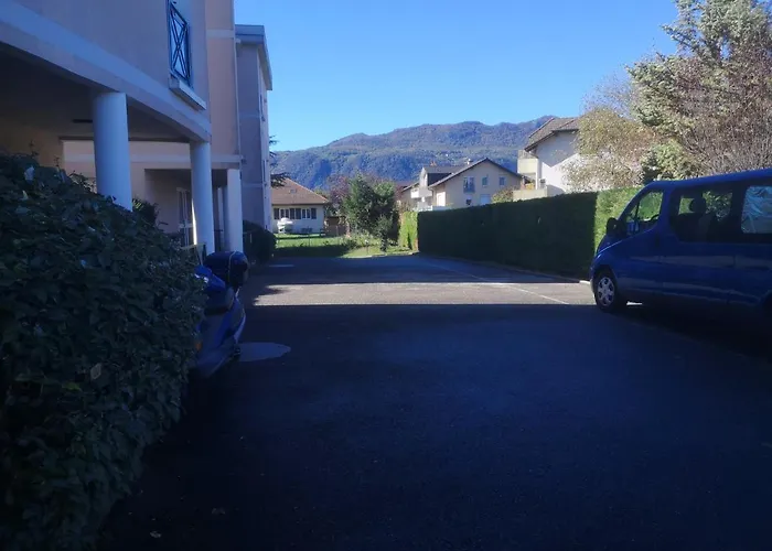 Spacieux T2 53 M2 Aix-parc 4* *